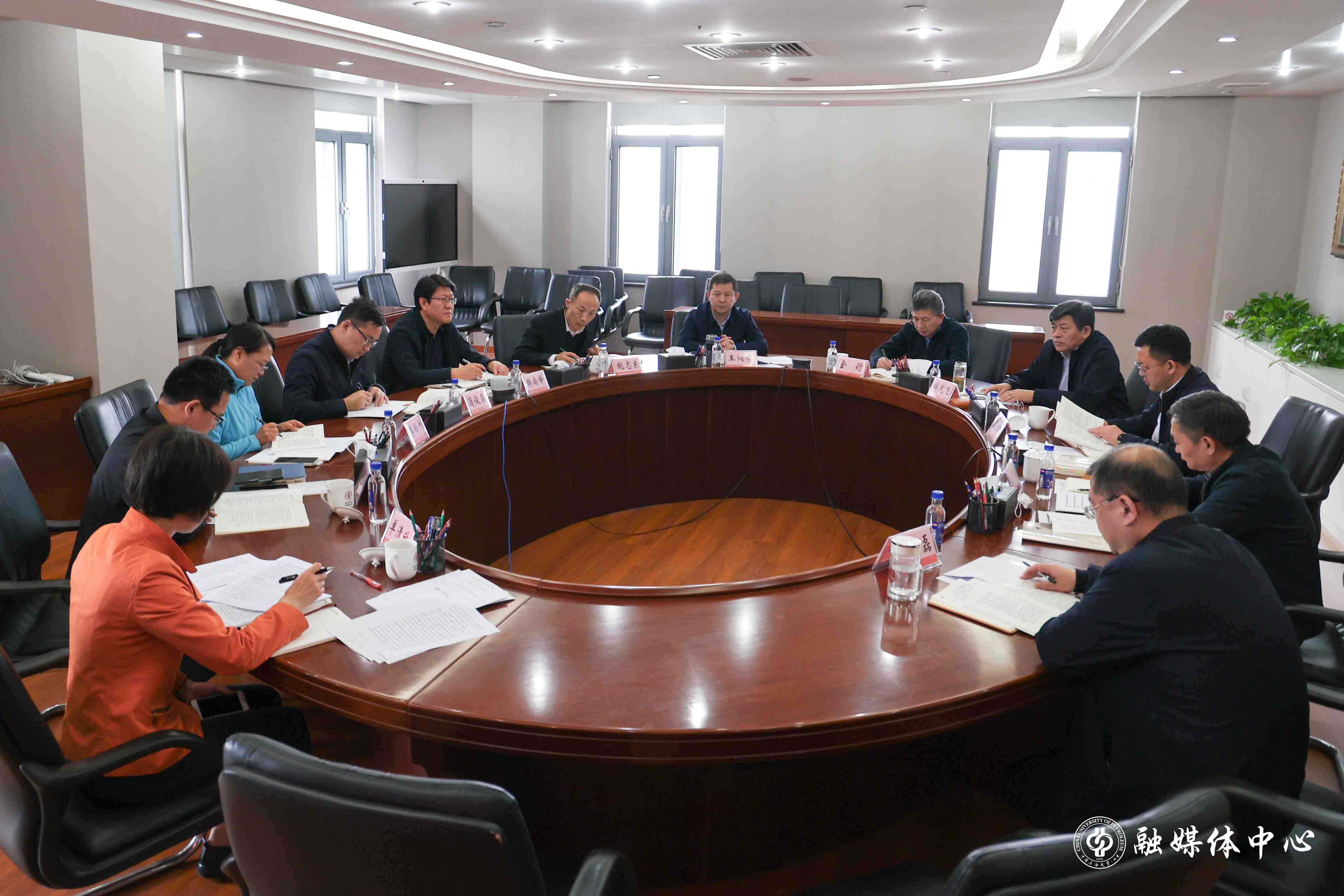20240412_中心组学习 胡桂宇 摄 (2).jpg