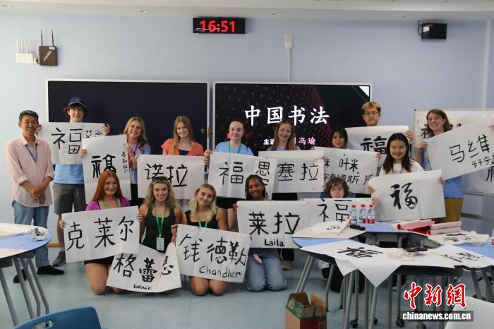 1c76dc27-54fc-4a35-b50c-cc533acac3c0_zsite.jpg